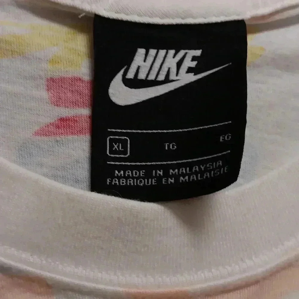 Nike Tank - Picture 2 of 4